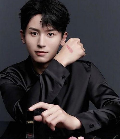 黄色视频9官方版：最新版本带来丰富体验与挑战