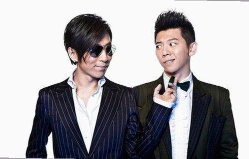 黄色视频9官方版：最新版本带来丰富体验与挑战