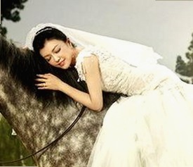 揭秘明星幕后故事：如何快速获取菠萝视频安装包下载