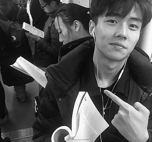 小伙子泻火老阿视频官方版：揭秘内容与下载渠道