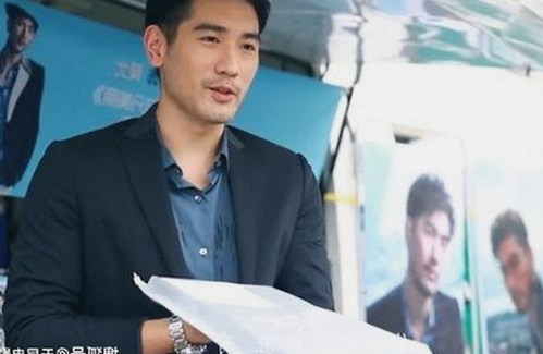 全面解析免费黄色官方版免费版及其相关优质资源