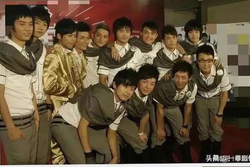 全面解析免费黄色官方版免费版及其相关优质资源