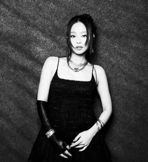 《速度与激情4》最新动态：影片热度持续攀升引发关注