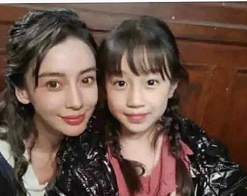 揭秘A片免费版官方版：娱乐圈背后不为人知的变化