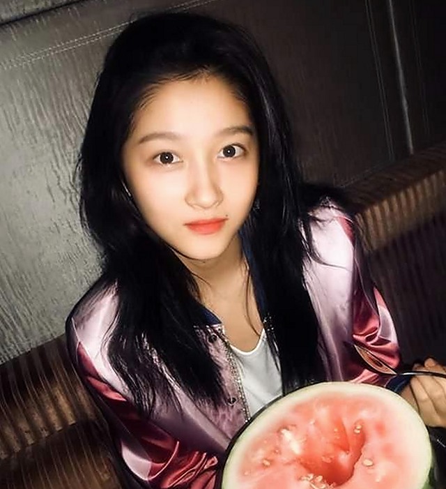 最新版：手机看片官方版全面上线，带你畅享高清娱乐体验