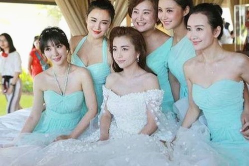 小🐔🐔伸进🈲🔞🔞官方版：揭秘江门市成人网站的最新动向