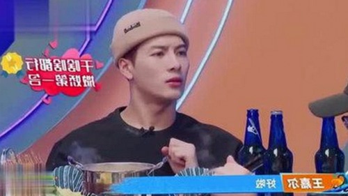 揭秘17.c25起草的汉化版：趣味与实用兼备的游戏体验