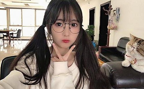 从娱乐吃瓜到内容平台：羞羞漫画的反差与发展