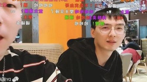 探索18馃埐官方版免费版：三亚市最新游戏体验